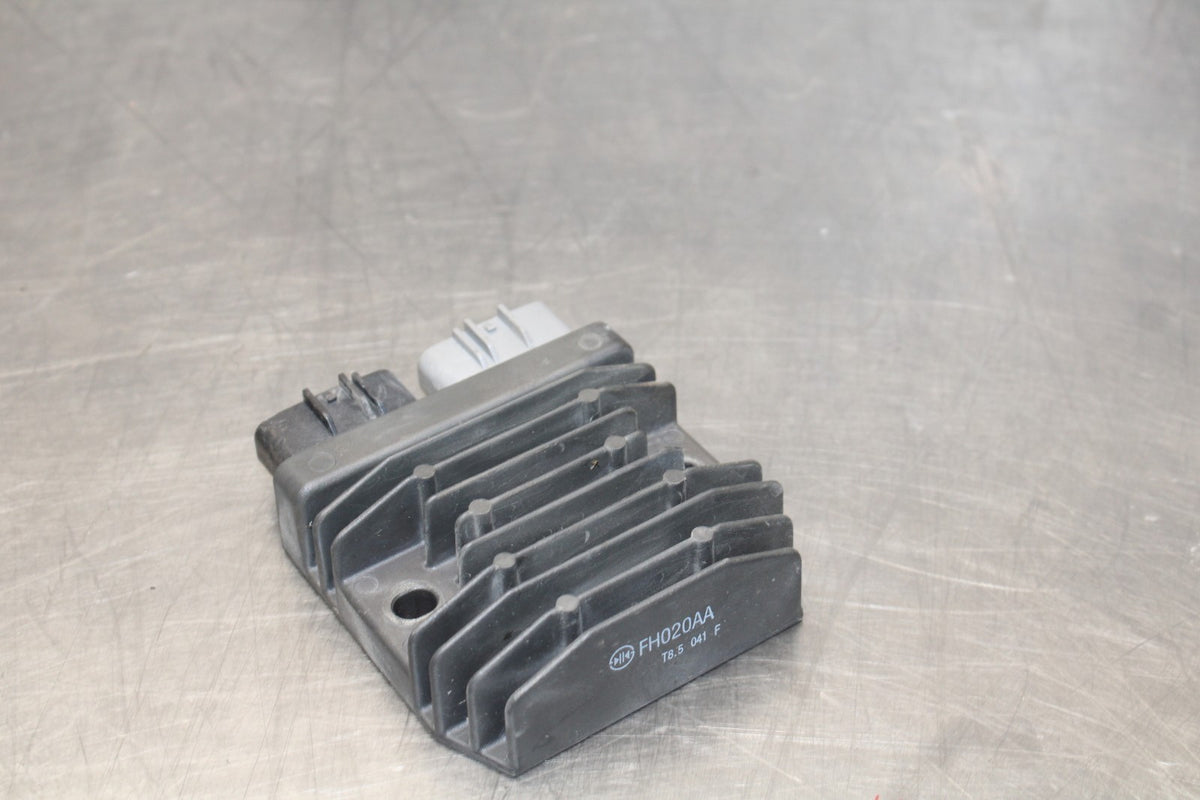 18 HONDA CB500F RECTIFIER VOLTAGE REGULATOR BB861