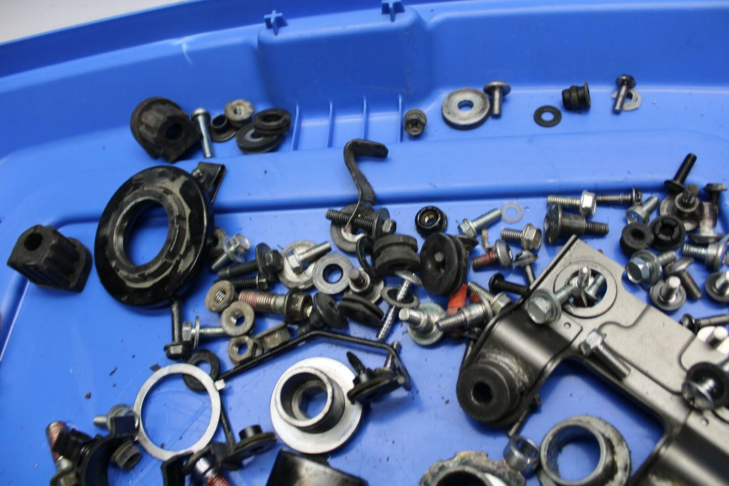 11-12 KAWASAKI Z1000  BRACKET  ROTOR BOLTS DISC HARDWARE LEFTOVER BB249