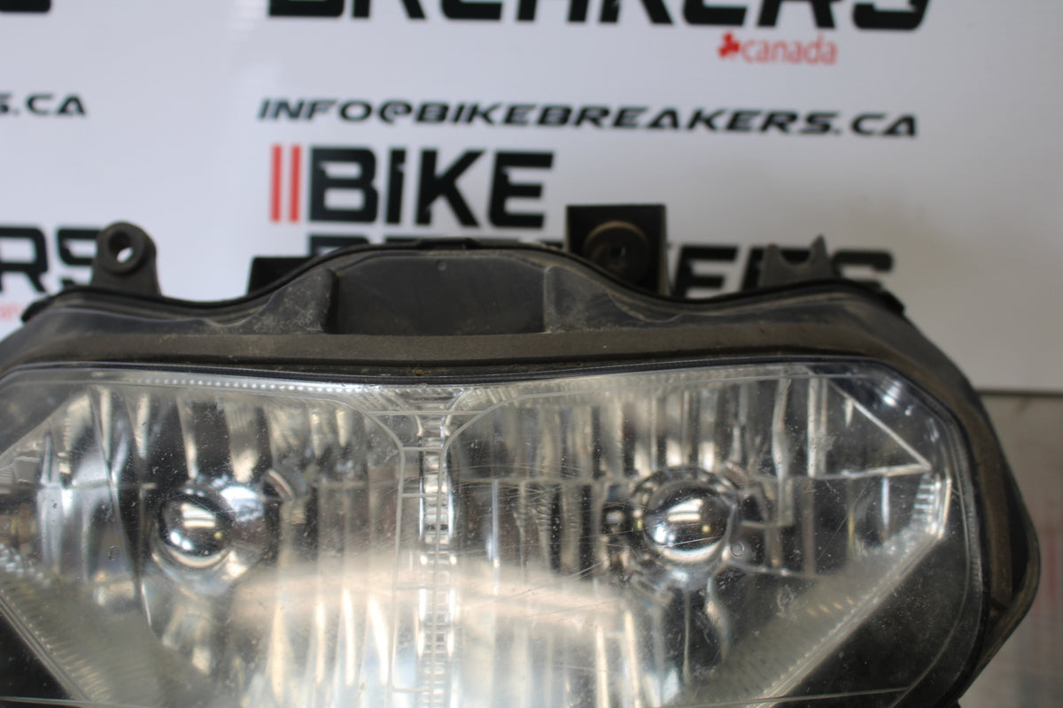 01-03 SUZUKI GSXR600 FRONT HEADLIGHT HEAD LIGHT LAMP BB145