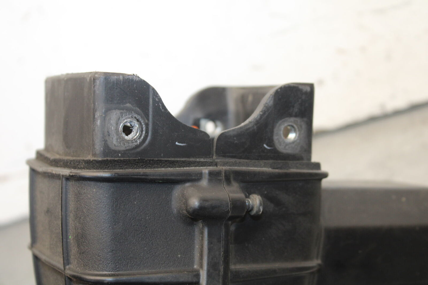 09-12 KAWASAKI NINJA ZX6R ZX600R RAM AIR INTAKE TUBE DUCT 39045-0039 BB656