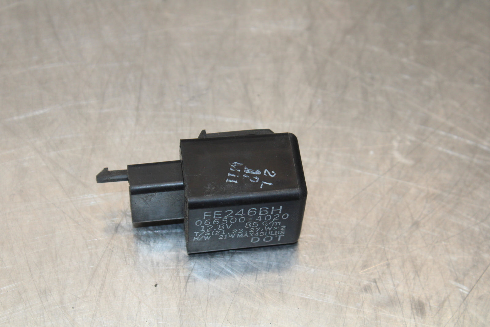 09-15 YAMAHA FZ6R TURN SIGNAL BLINKER RELAY FLASHER SWITCH BB161