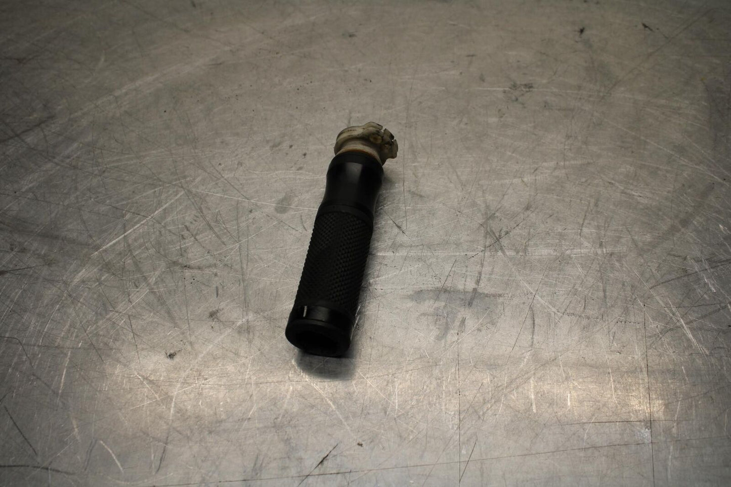05-06 HONDA CBR600RR THROTTLE CABLE LINE HOUSING GUIDE BB444