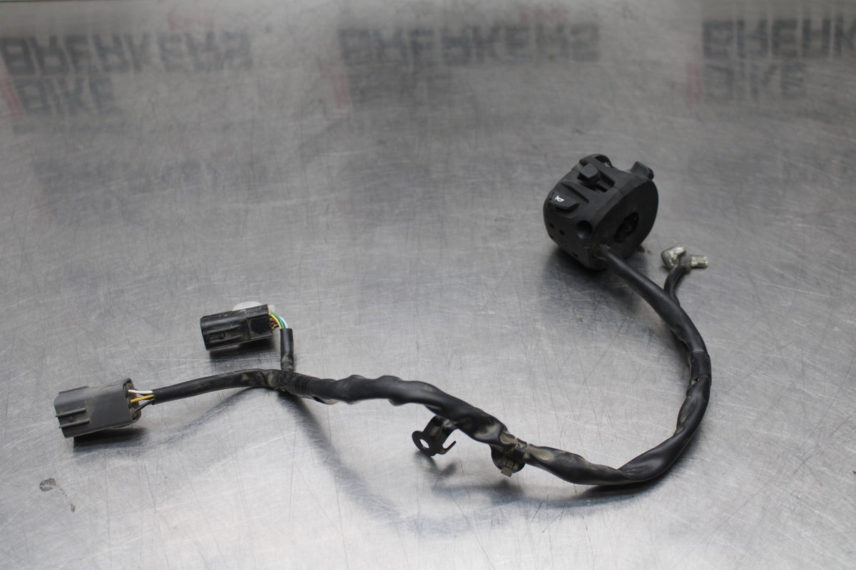 24-25 SUZUKI GSXR1000 LEFT CLIP ON HANDLE HORN SIGNALS SWITCH SWITCHES BB767