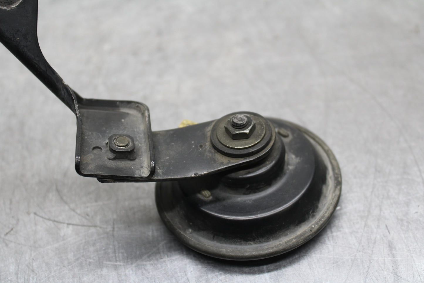 00-01 YAMAHA YZF R1 HORN SIGNAL BB755