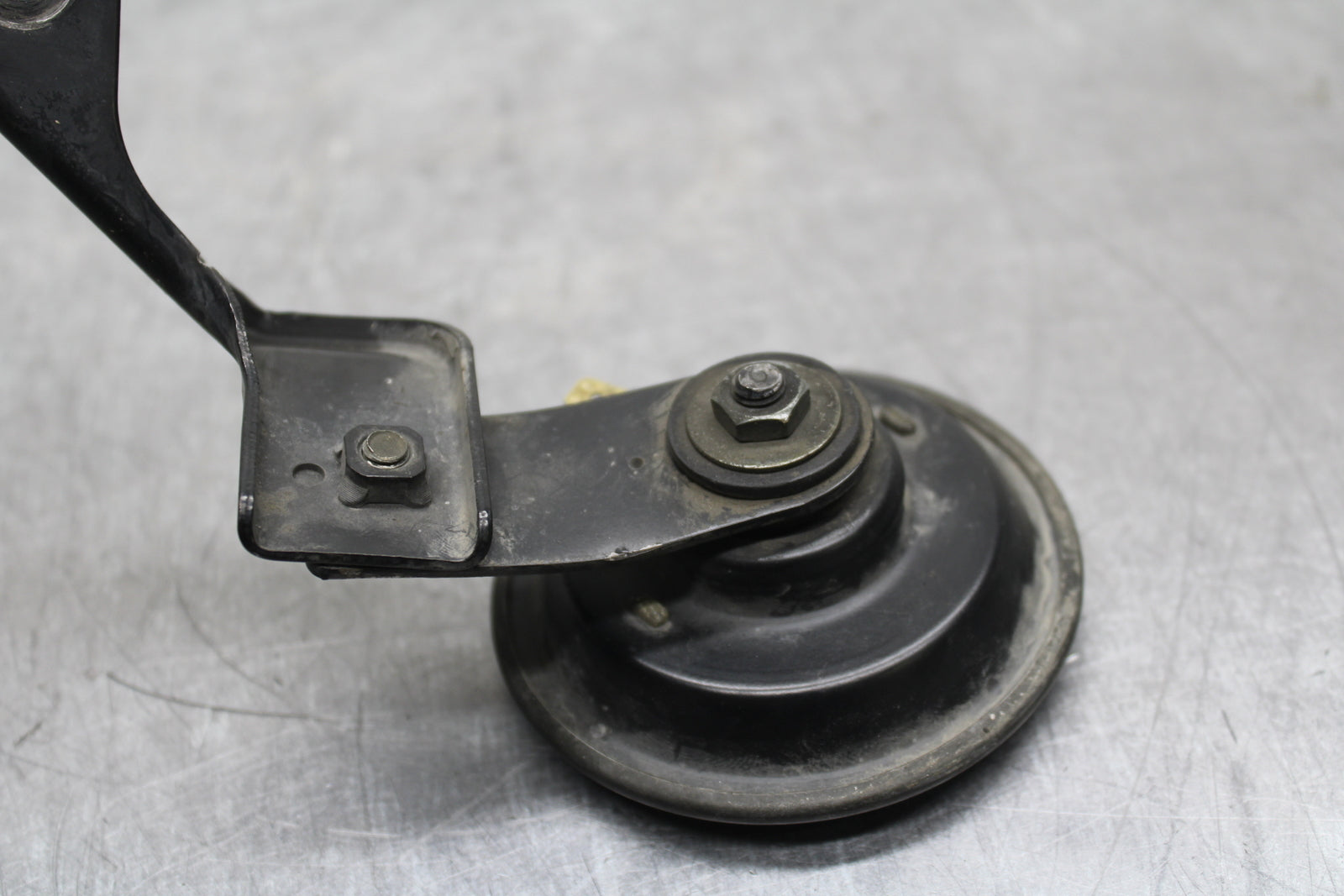00-01 YAMAHA YZF R1 HORN SIGNAL BB755