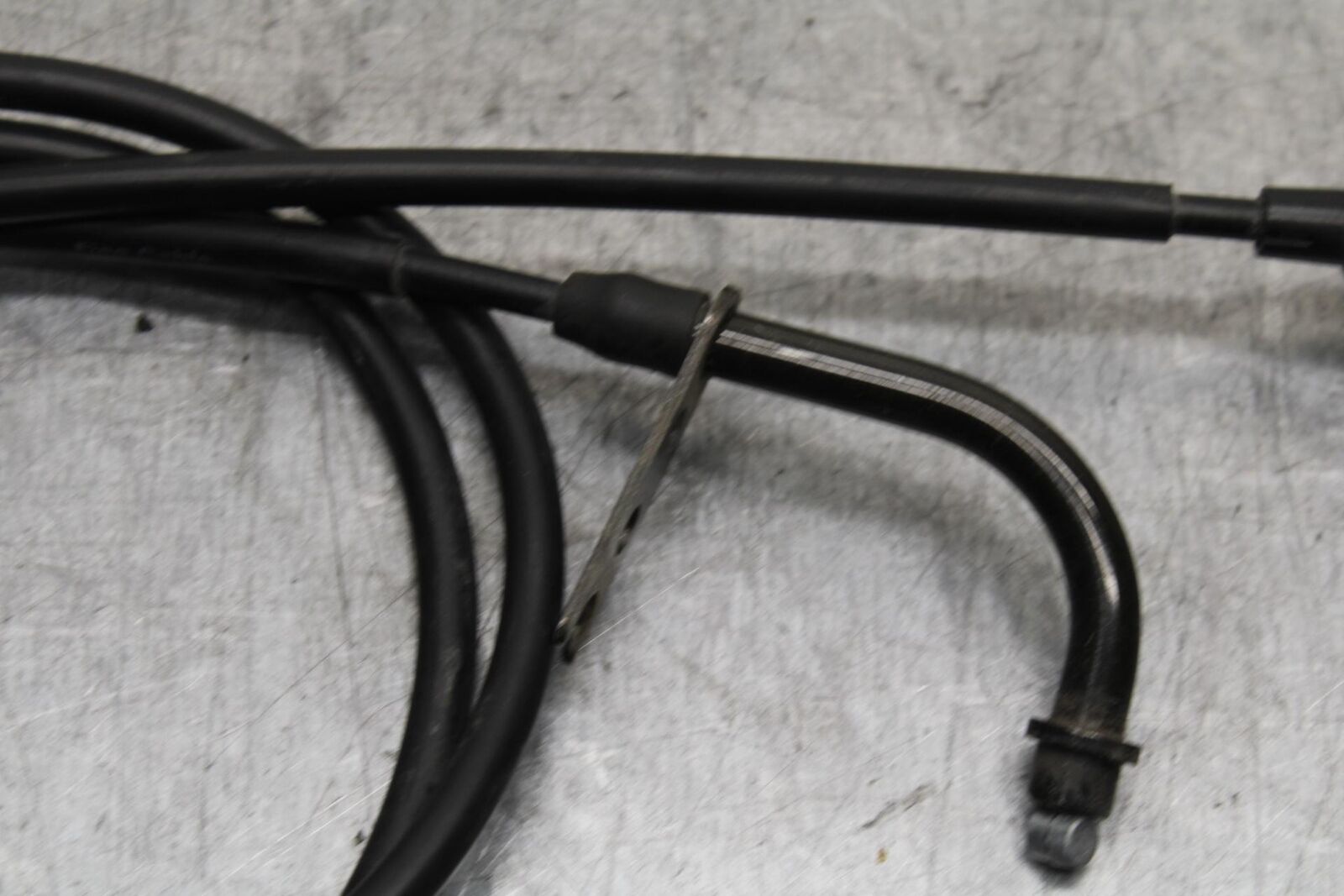 06-07 SUZUKI GSXR 600 750 THROTTLE CABLES LINES BB98