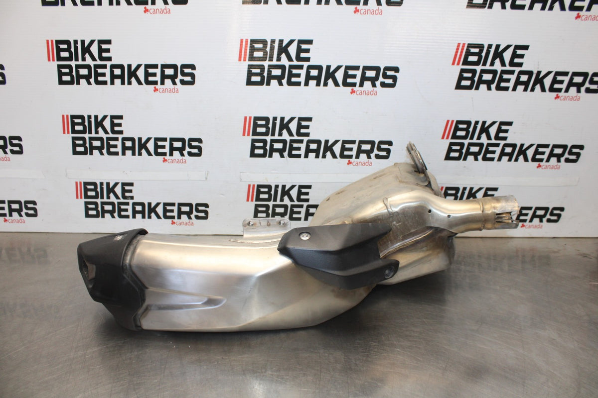 20-23 BMW F900R EXHAUST PIPE MUFFLER SLIP ON CAN SILENCER BB923
