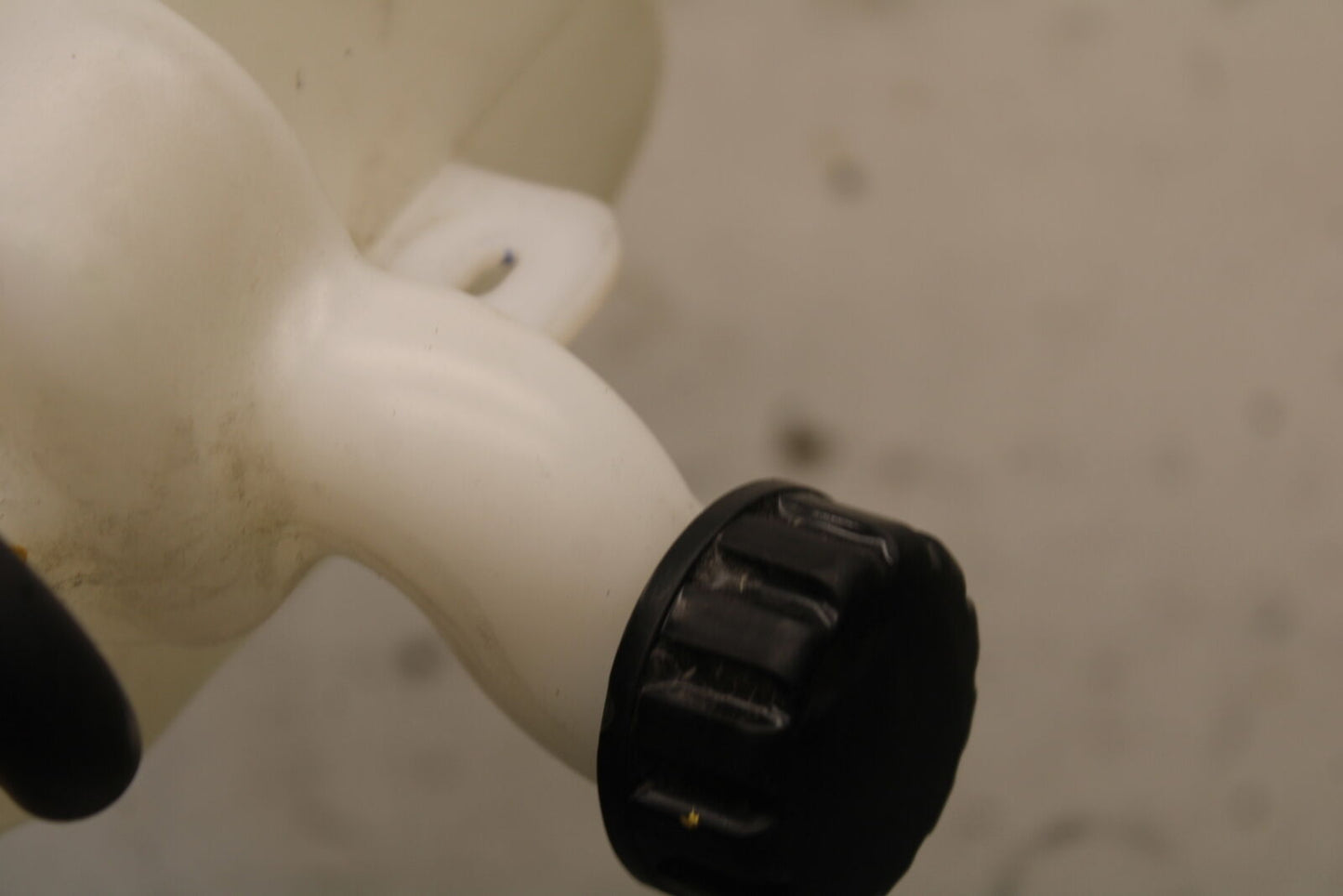 18-23 KAWASAKI NINJA 400 COOLANT WATER TANK RESERVOIR BOTTLE BB660