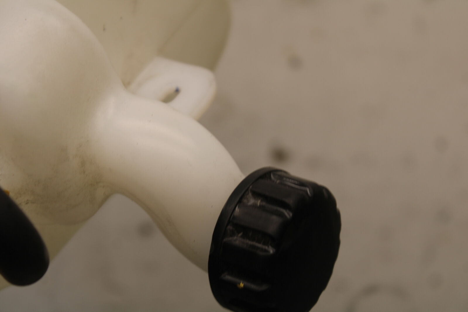 18-23 KAWASAKI NINJA 400 COOLANT WATER TANK RESERVOIR BOTTLE BB660