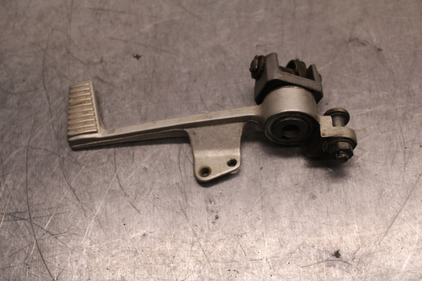 05-06 HONDA CBR600RR RIGHT REARSET BRAKE FOOT PEDAL BB739