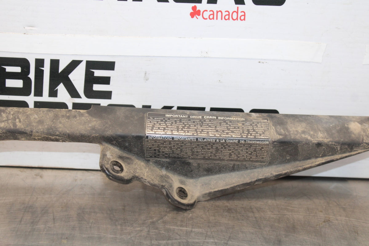 05-06 KAWASAKI NINJA ZX6R REAR BACK DRIVE CHAIN GUARD COVER SHIELD BB877