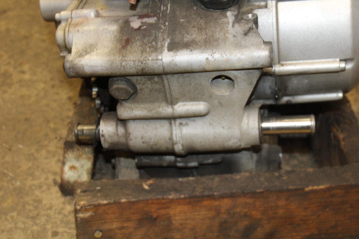 05 DUCATI SUPERSPORT 800 ENGINE MOTOR BB913