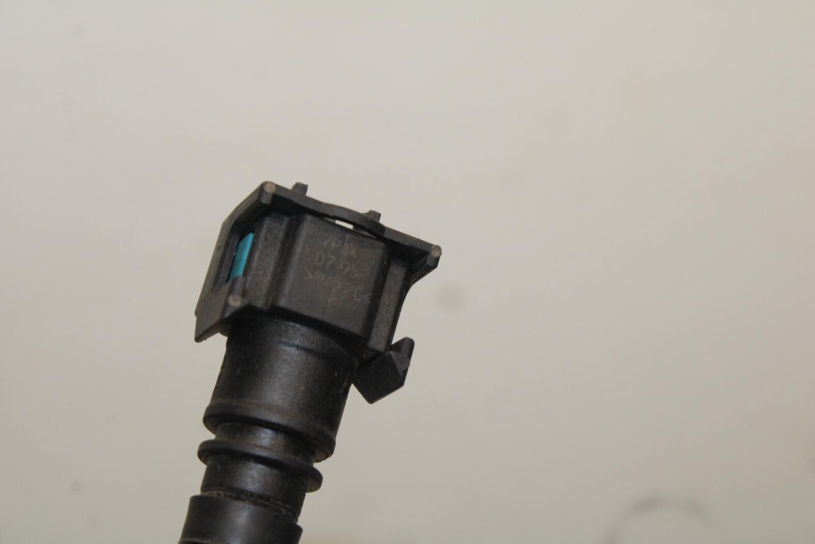2014 Yamaha FZ09 FUEL HOSE GAS LINE TUBE PIPE BB81