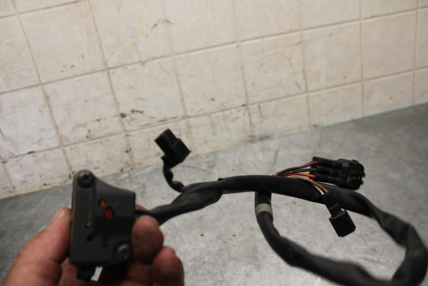 2008 Kawasaki Ninja ZX10R ZX1000E RIGHT CLIP ON HANDLE KILL OFF START SWITCH BB5