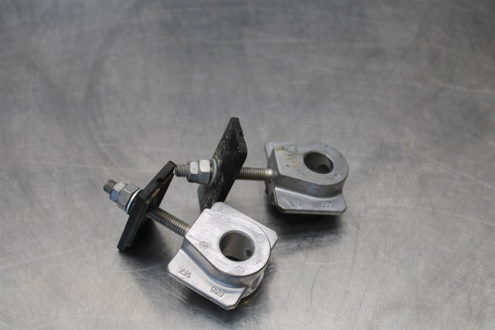 18-23 KAWASAKI NINJA 400 EX400 SWINGARM CHAIN TENSIONER ADJUSTMENT BB177