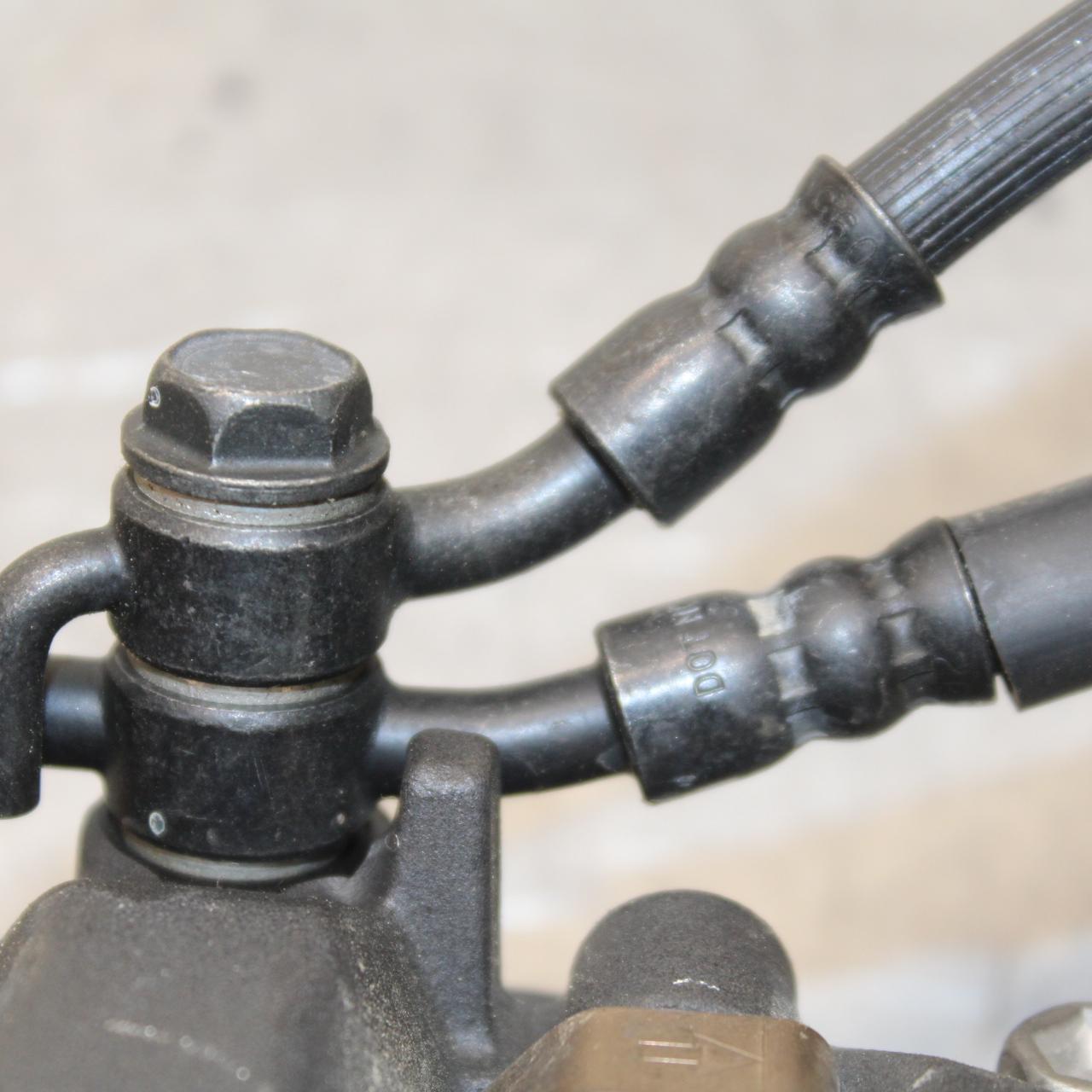 21 KAWASAKI NINJA ZX6R RIGHT LEFT FRONT BRAKE CALIPER SET PAIR CALIPERS BB647