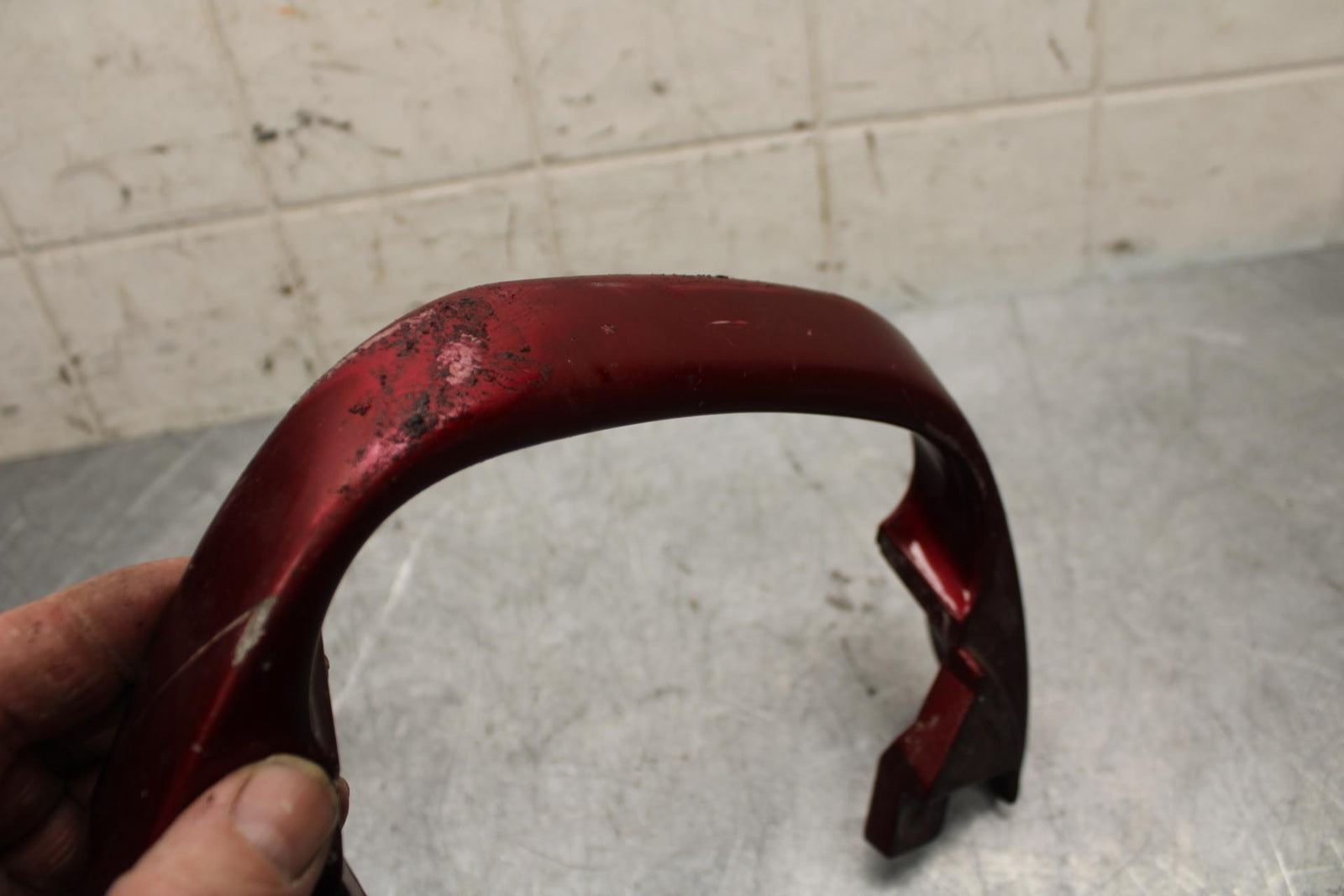 00-01 KAWASAKI ZZR600 PASSENGER REAR SEAT GRAB BAR HANDLE BB31