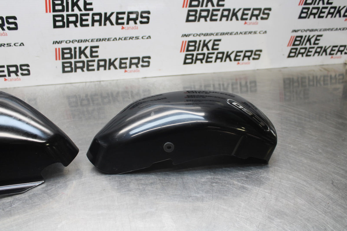 15 SUZUKI BOULEVARD C50 SIDE COVER PANEL COWL FAIRING SET PAIR BB775