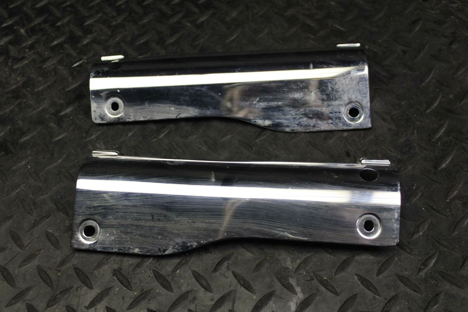 03-08 KAWASAKI VULCAN 1600 FRONT FORK UPPER COVER TOP GUARD SHIELD COWL   BB193