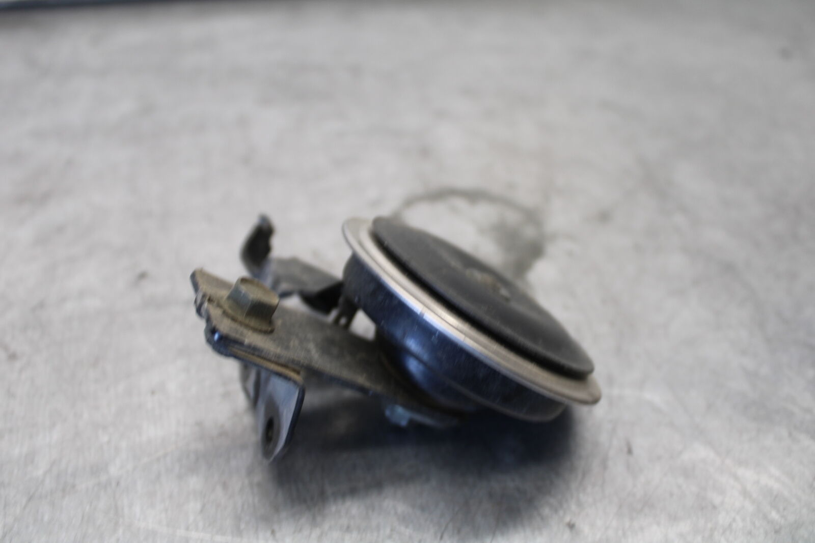 07-09 YAMAHA FZ6 HORN SIGNAL 5VX-83371-01-00 BB713