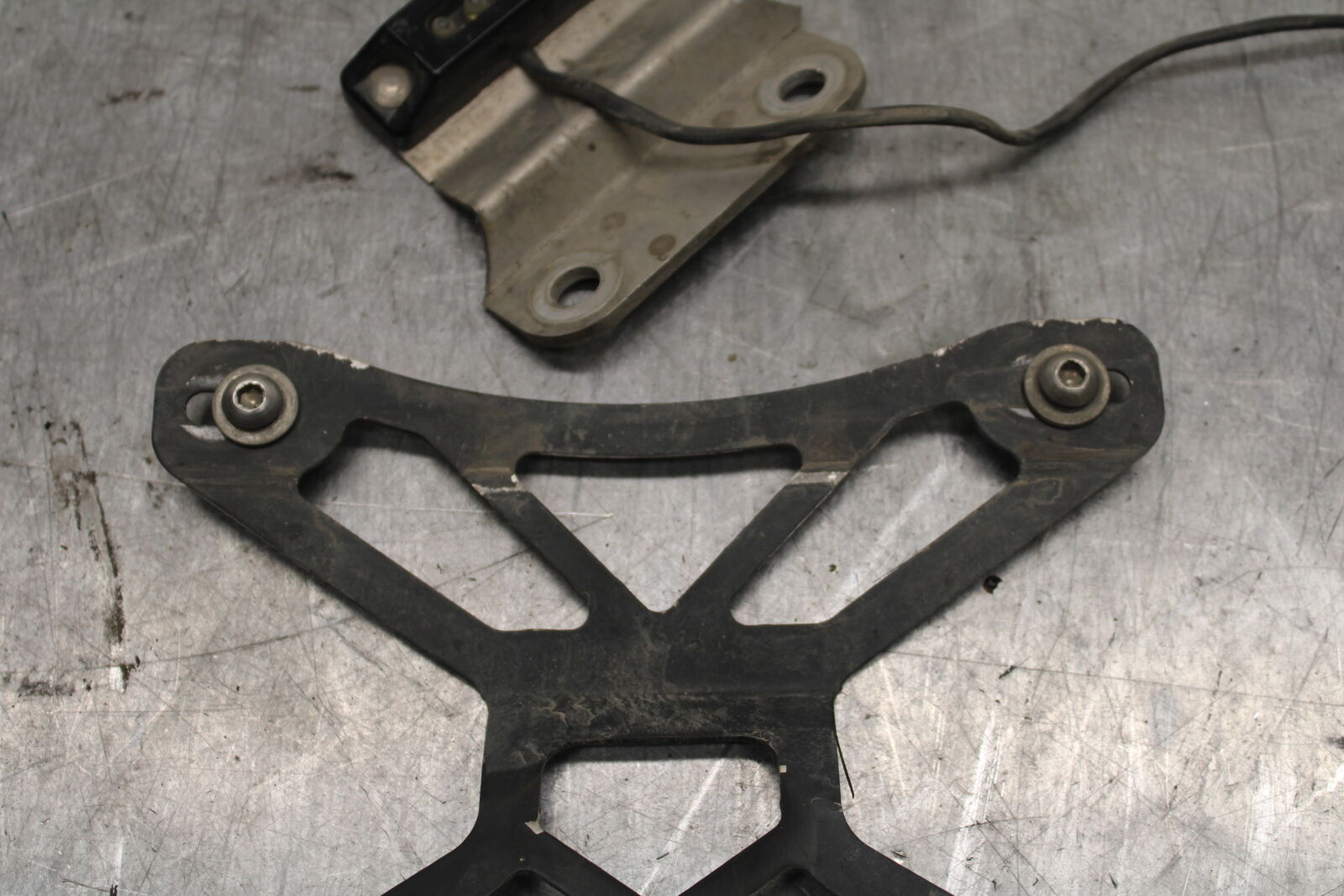 11-24 SUZUKI GSXR750 AFTERMARKET FENDER ELIMINATOR LICENSE PLATE BRACKET  BB714