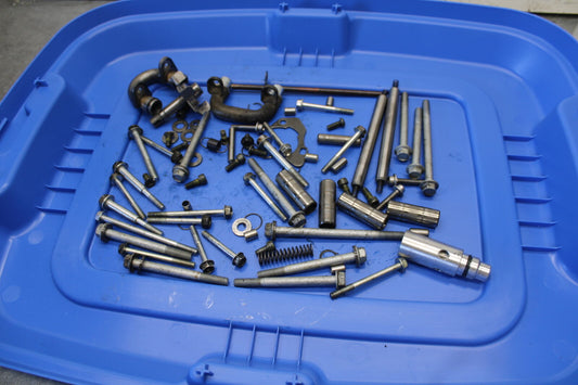 08-09 YAMAHA YZF R6S ENGINE MOUNTING BOLTS HARDWARE MOTOR SCREWS  BB690