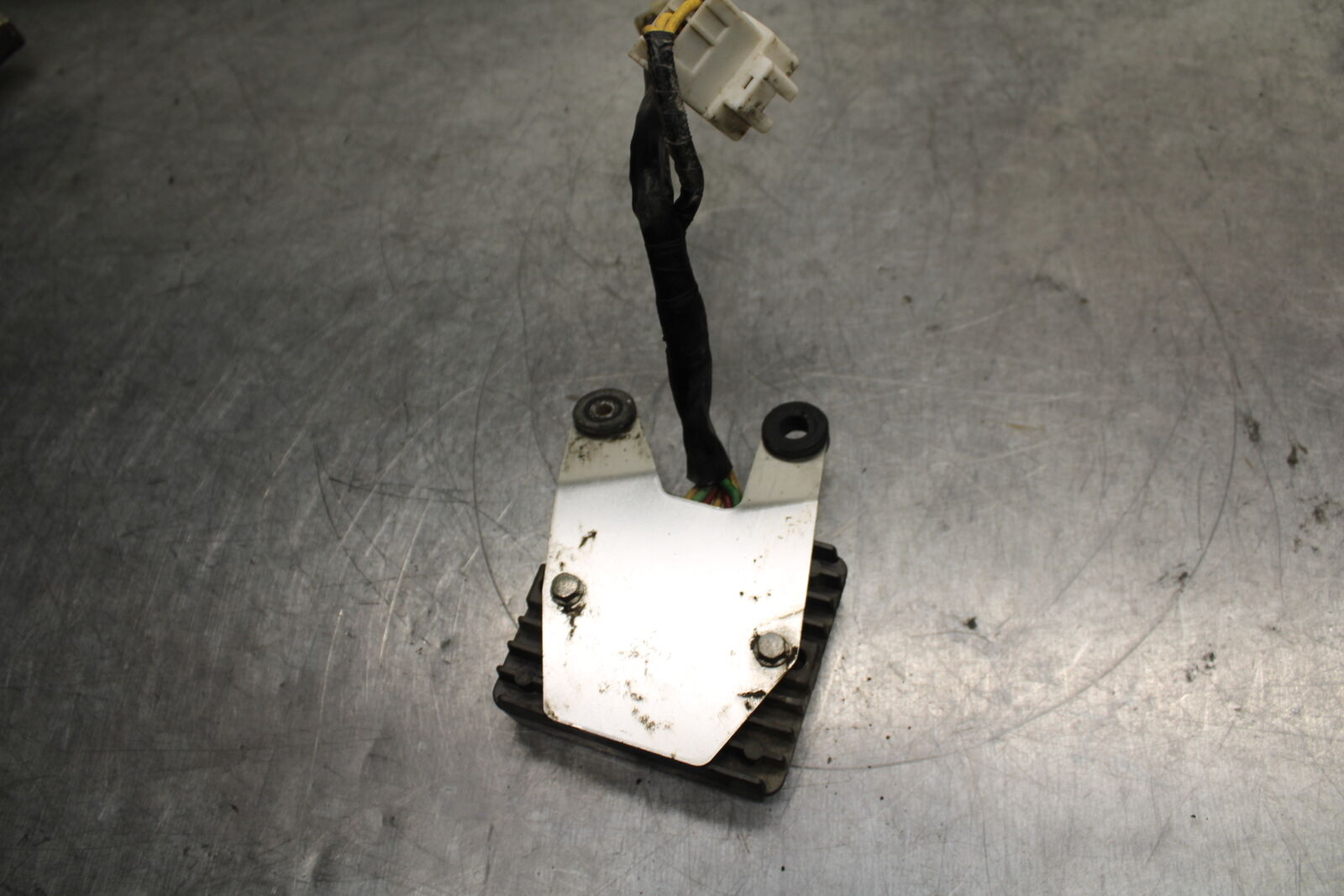 05-06 HONDA CBR600RR RECTIFIER VOLTAGE REGULATOR BB739
