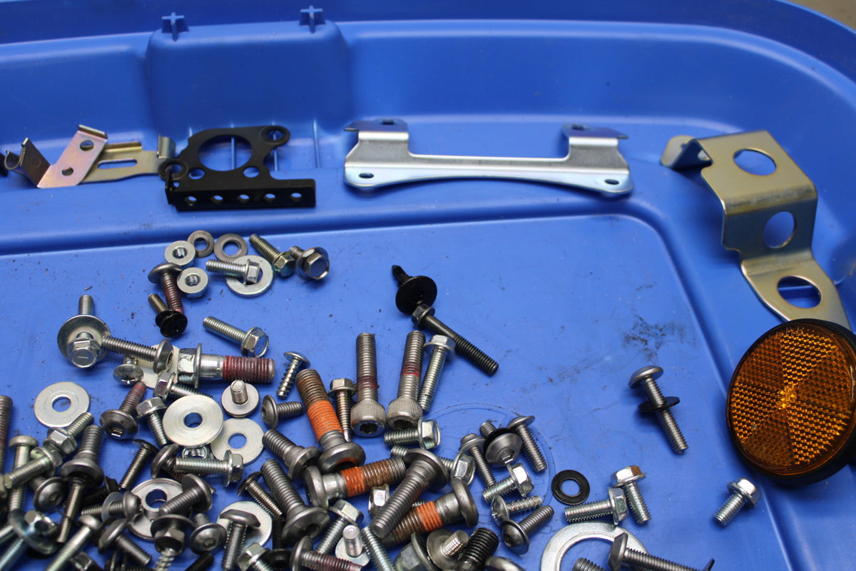 23-24 KAWASAKI NINJA ZX14R MOUNTING BOLTS HARDWARE MOTOR SCREWS BB141