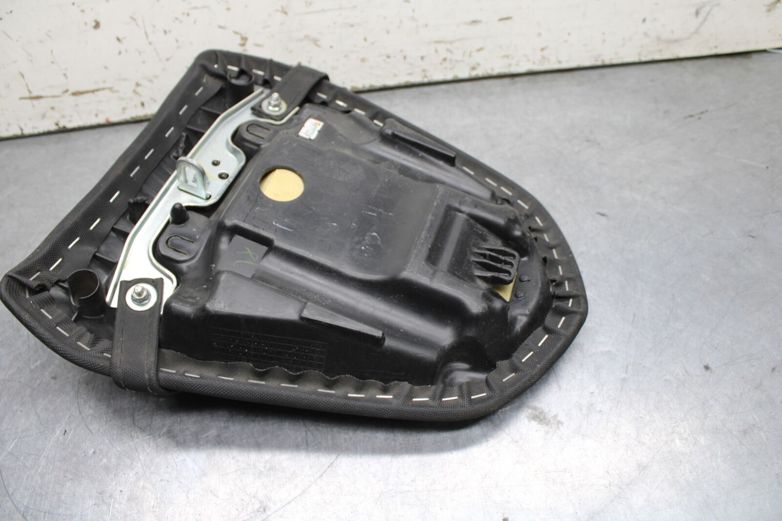 14-15 KAWASAKI NINJA 650 EX650F ABS REAR PASSENGER TANDEM SEAT PAD SADDLE BB741