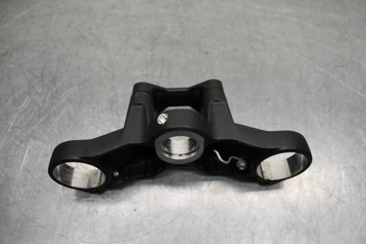 21-24 APRILIA TUONO 660 FACTORY FORKS UPPER TRIPLE TREE CLAMP BB733