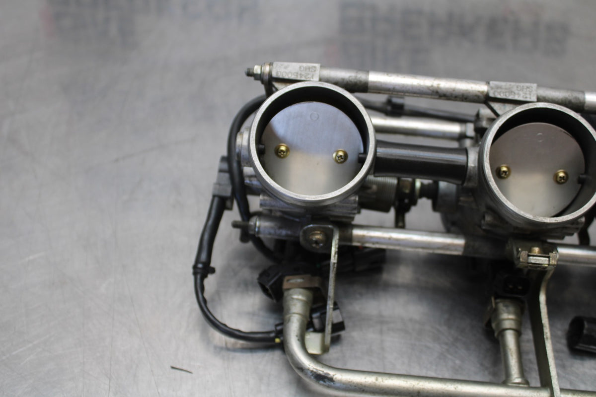 05 TRIUMPH ROCKET III THROTTLE BODY BODIES BB186