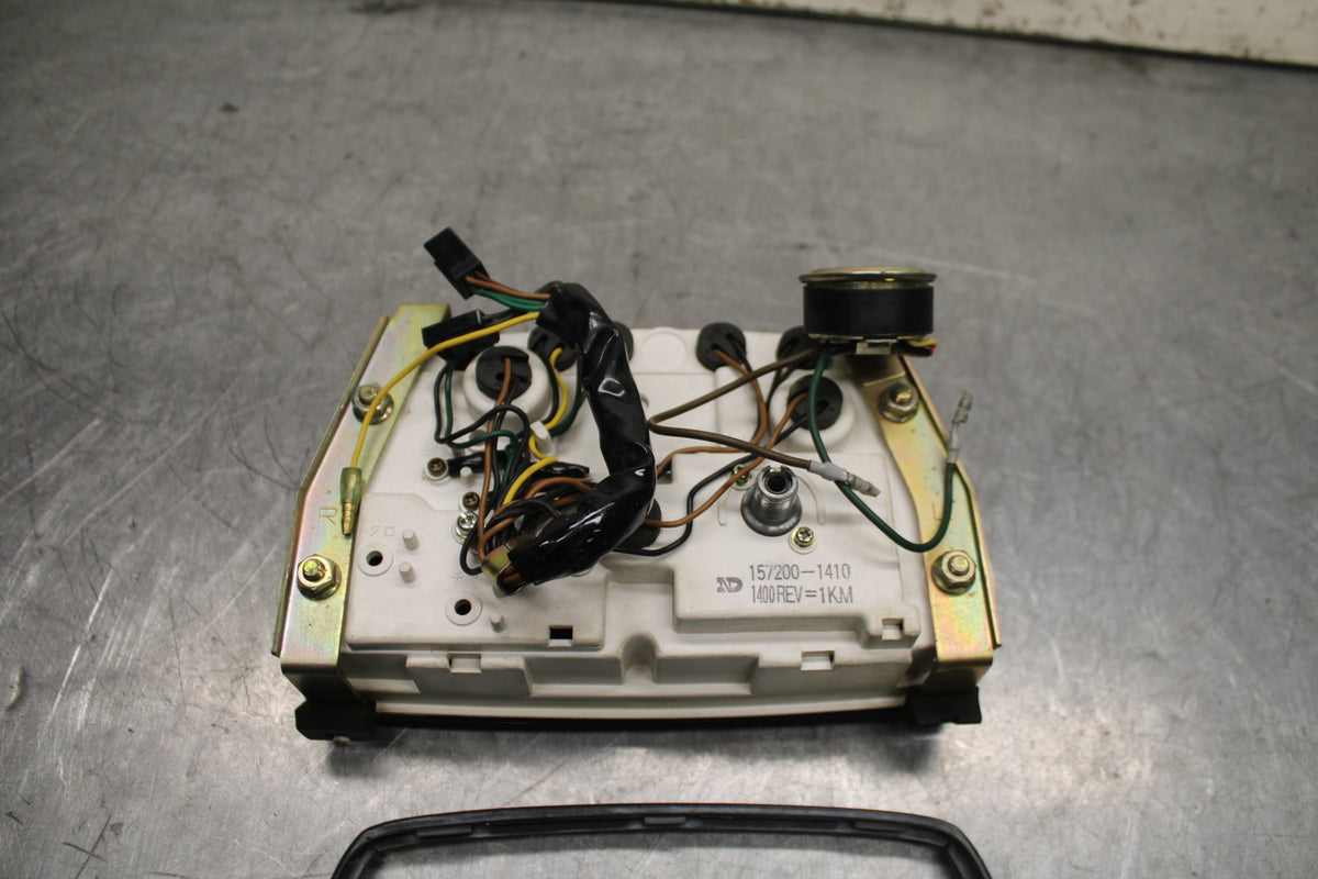 83-85 YAMAHA RIVA 180 XC180 SPEEDO TACH GAUGES DISPLAY CLUSTER SPEEDOMETER BB109