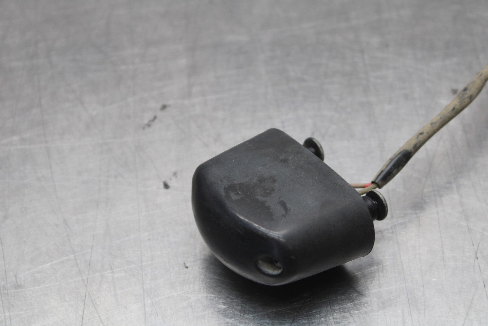 09-10 KAWASAKI ER-6N LICENSE PLATE LIGHT BB205