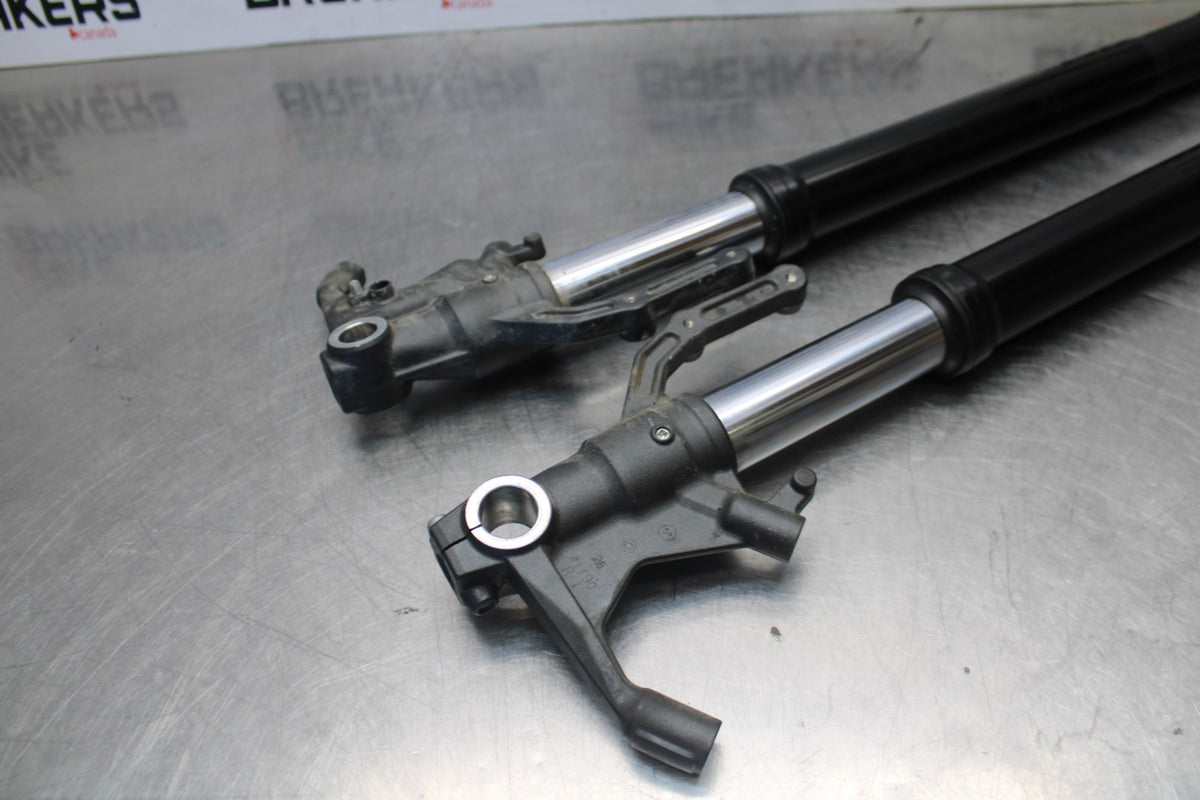 25 KAWASAKI Z900 FRONT FORKS SHOCK SUSPENSION SET PAIR BB928