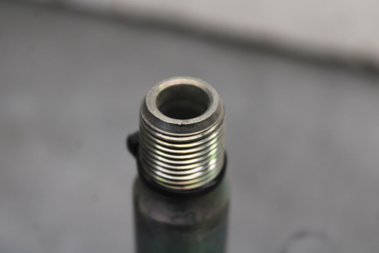 22-24 YAMAHA XSR900 FRONT WHEEL RIM AXLE PIVOT BOLT BB710