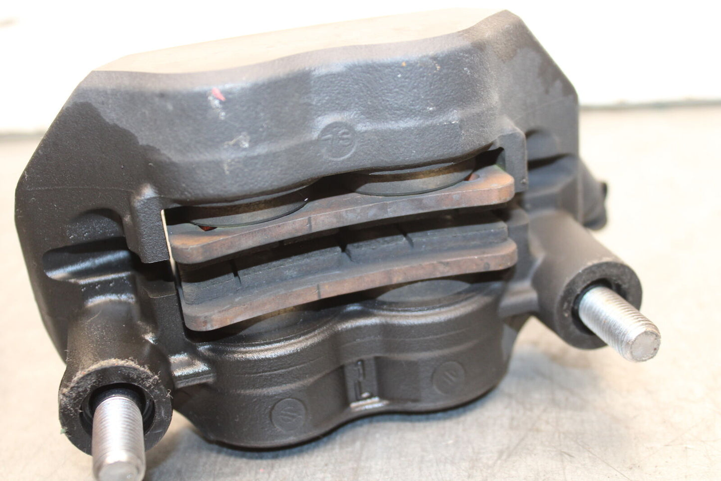 13-18 KAWASAKI NINJA ZX6R RIGHT LEFT FRONT BRAKE CALIPER SET PAIR CALIPERS BB666