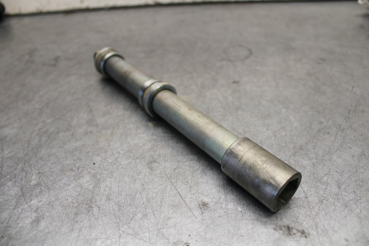 22-24 YAMAHA XSR900 FRONT WHEEL RIM AXLE PIVOT BOLT BB683