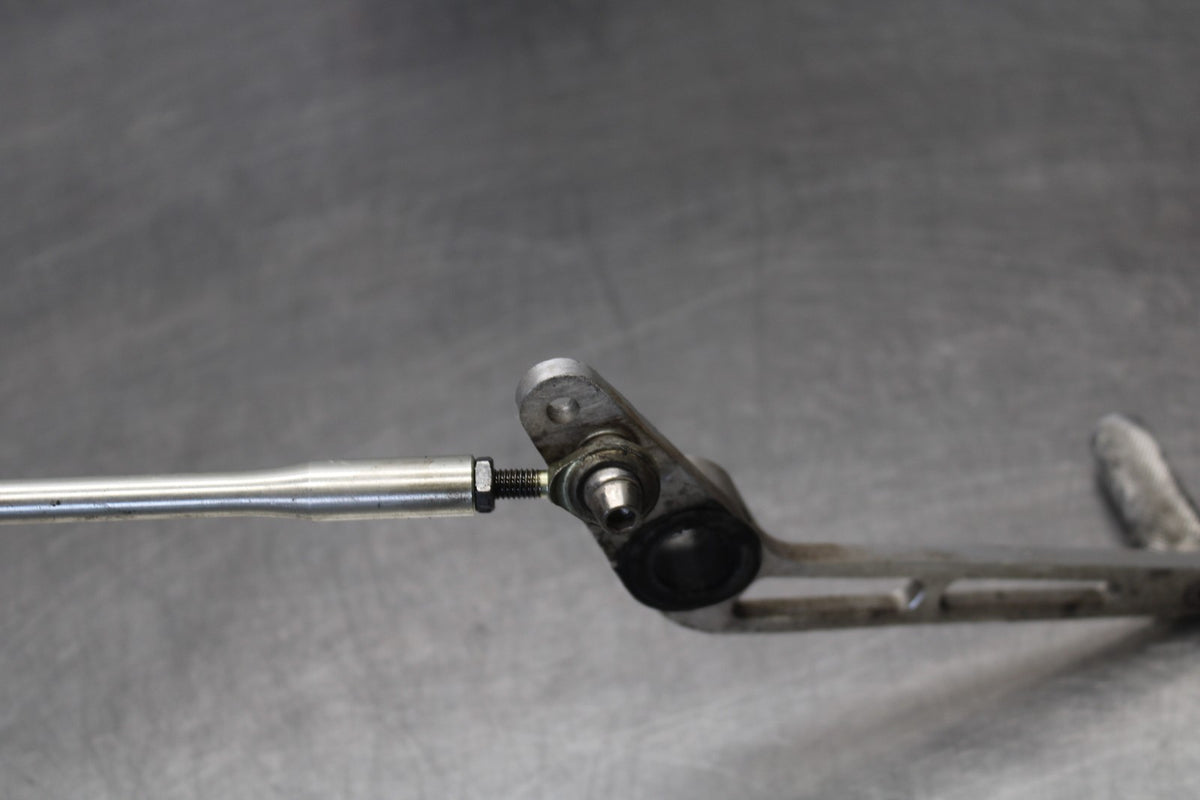 03 YAMAHA YZF R1 SHIFTER LINKAGE SHIFT LINK PEDAL BB895