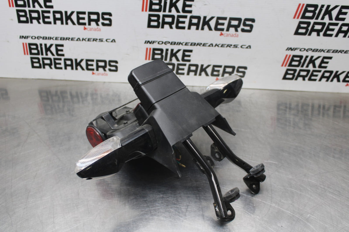 15-19 HONDA CBR300R REAR BACK FENDER MUD GUARD BB800