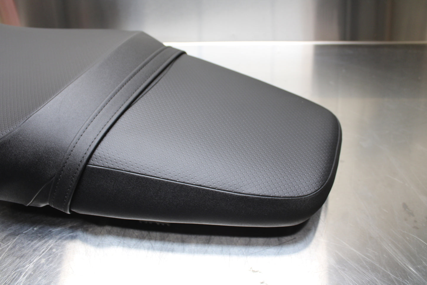 23-24 KAWASAKI NINJA ZX14R NEW!! FRONT REAR SEAT SADDLE BB141