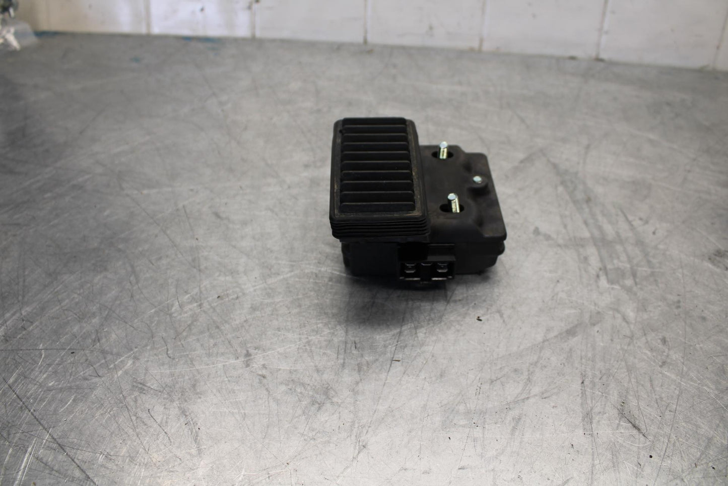 17-18 YAMAHA YZF R3 RECTIFIER VOLTAGE REGULATOR BB438