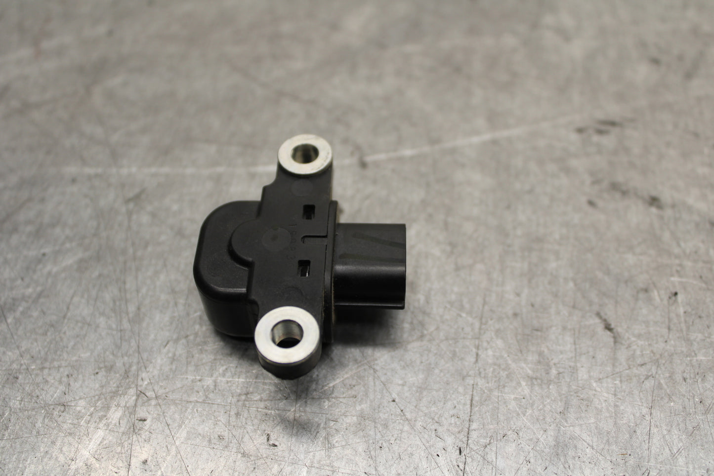 16 KAWASAKI NINJA ZX10R TIP OVER ANGLE CRASH SENSOR SWITCH  21176-0026 BB650