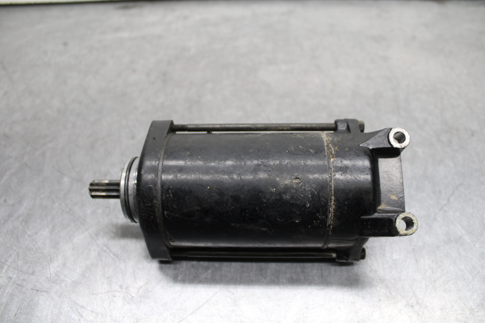 03-08 KAWASAKI VULCAN 1600 ENGINE STARTING STARTER MOTOR -DC 12V BB123