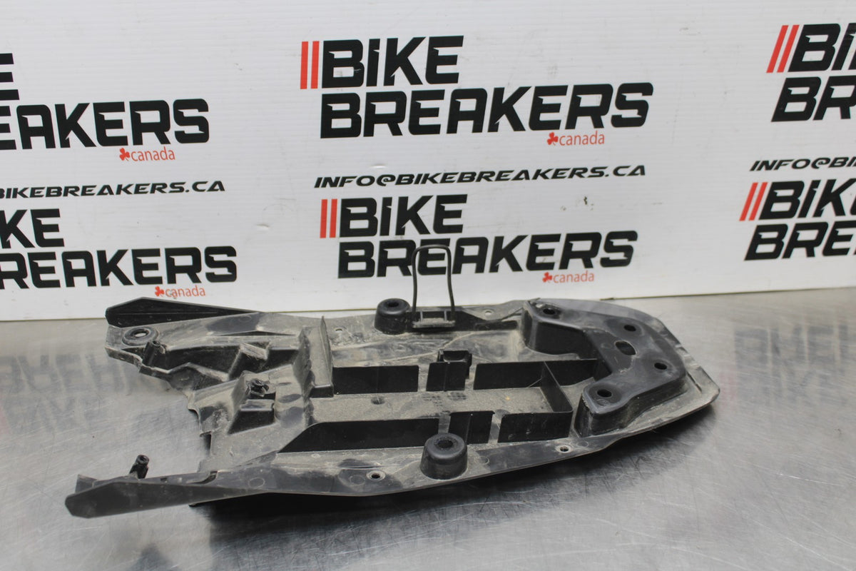 17-24 SUZUKI SV650 REAR BACK TAIL UNDERTAIL FAIRING COWL FENDER BB829