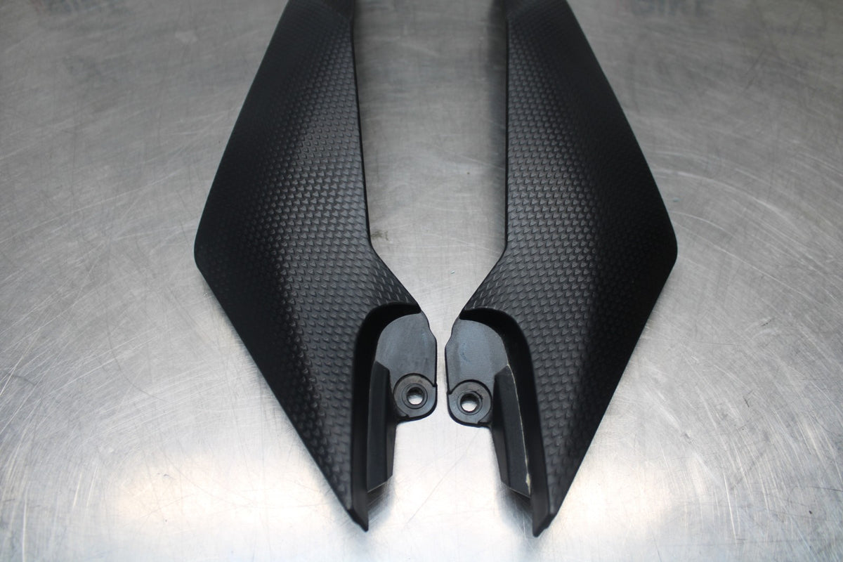 08-16 YAMAHA YZF R6 RIGHT LEFT GAS FUEL TANK PANELS COVERS TRIM SET COWLS  BB856