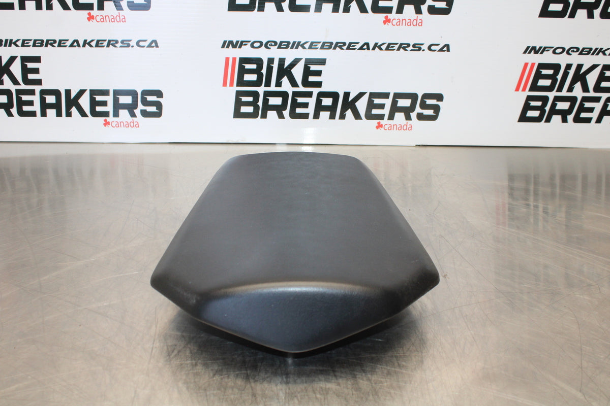 12-16 HONDA CBR1000RR REAR BACK PASSENGER TANDEM SEAT PAD SADDLE PILLION BB157