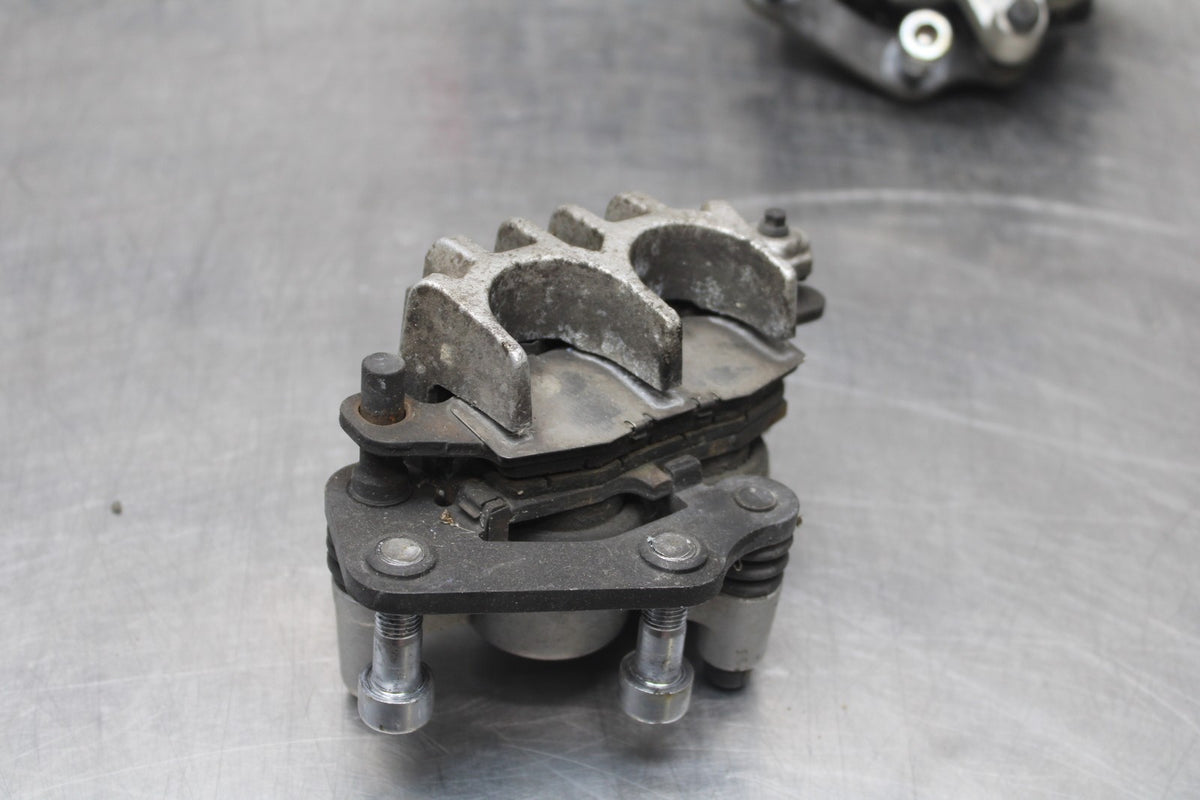 05-09 SUZUKI BOULEVARD C90 RIGHT LEFT FRONT BRAKE CALIPER SET PAIR BB791