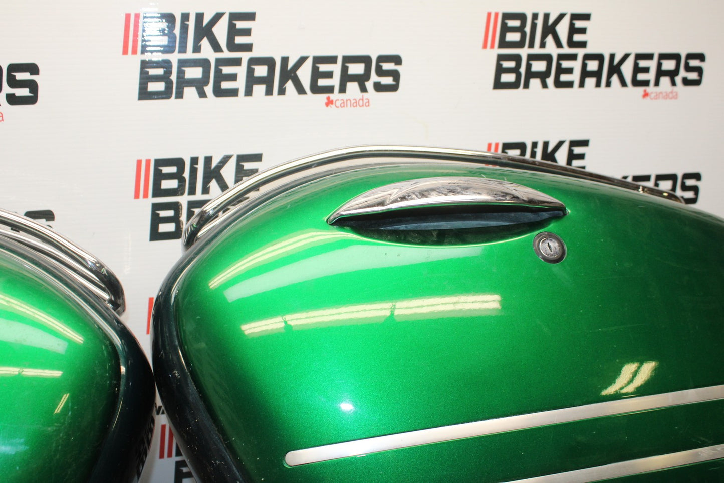 03-08 KAWASAKI VULCAN 1600 CARGO LUGGAGE SADDLEBAG BAG COMPARTMENT SET  BB196