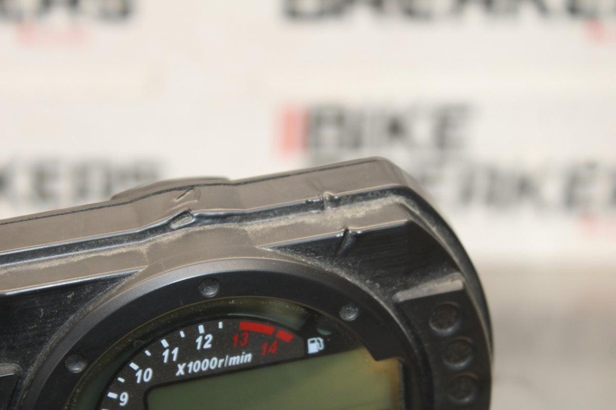 04-05 KAWASAKI NINJA ZX10R SPEEDO TACH GAUGES DISPLAY CLUSTER SPEEDOMETER BB931