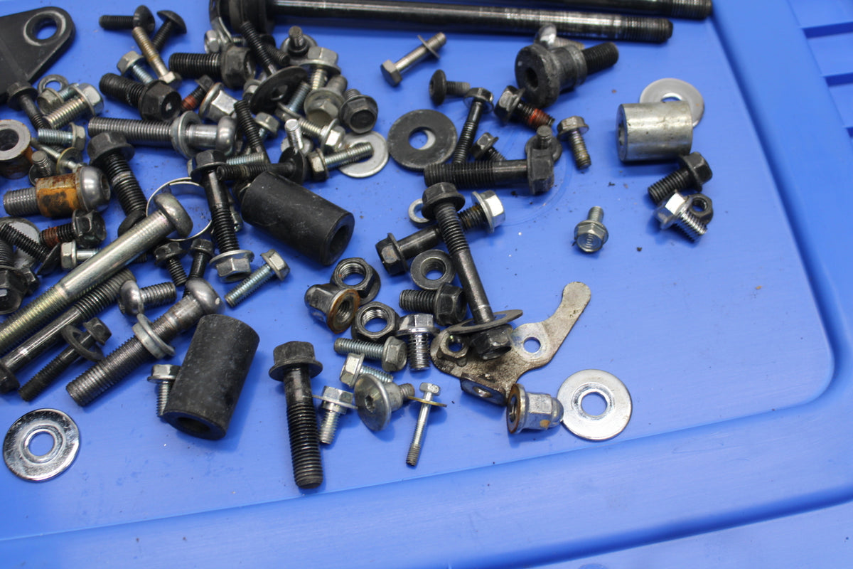10-13 HONDA SHADOW RS 750 VT750RS MOUNTING BOLTS HARDWARE MOTOR SCREWS BB718
